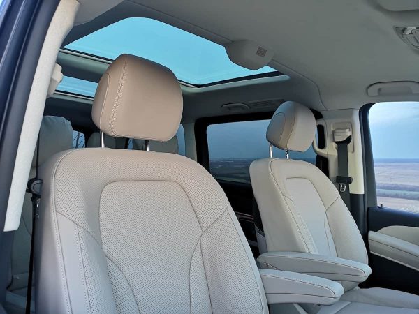 MERCEDES-BENZ  V300d Exclusive - Image 24