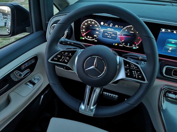 MERCEDES-BENZ  V300d Exclusive - Image 12