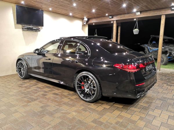 MERCEDES-BENZ AMG E 53 Plug-in hybrid - Image 5