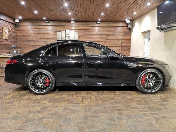 MERCEDES-BENZ AMG E 53 Plug-in hybrid - Image 11