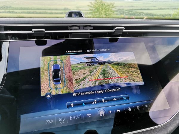 MERCEDES-BENZ AMG E 53 Plug-in hybrid - Image 19