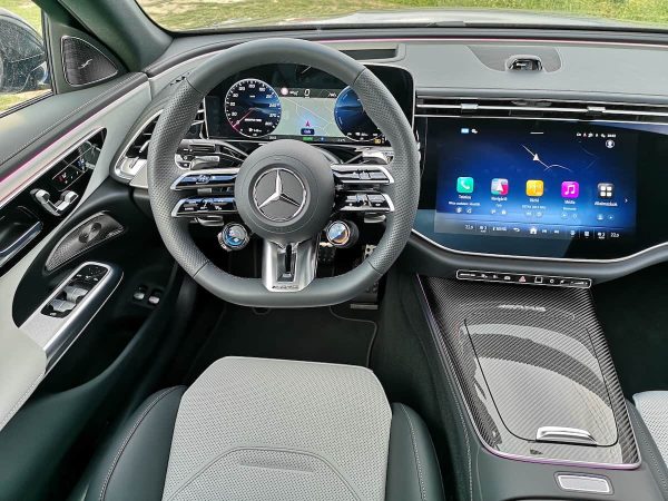MERCEDES-BENZ AMG E 53 Plug-in hybrid - Image 18
