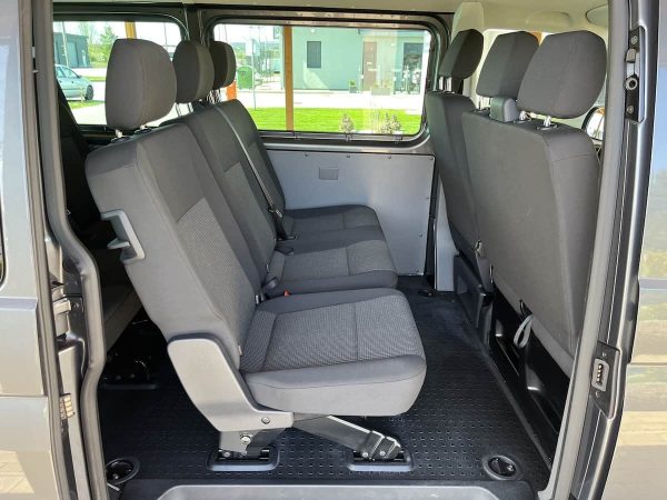 VW Transporter - Image 8