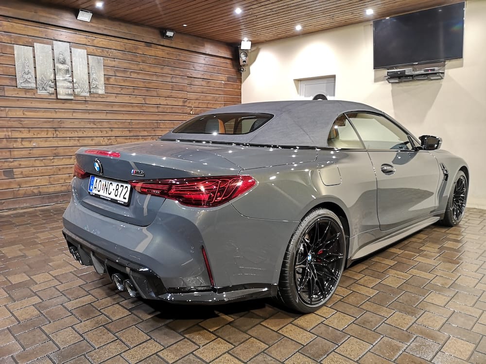 BMW M4 Competition xDrive Cabrio - Image 11