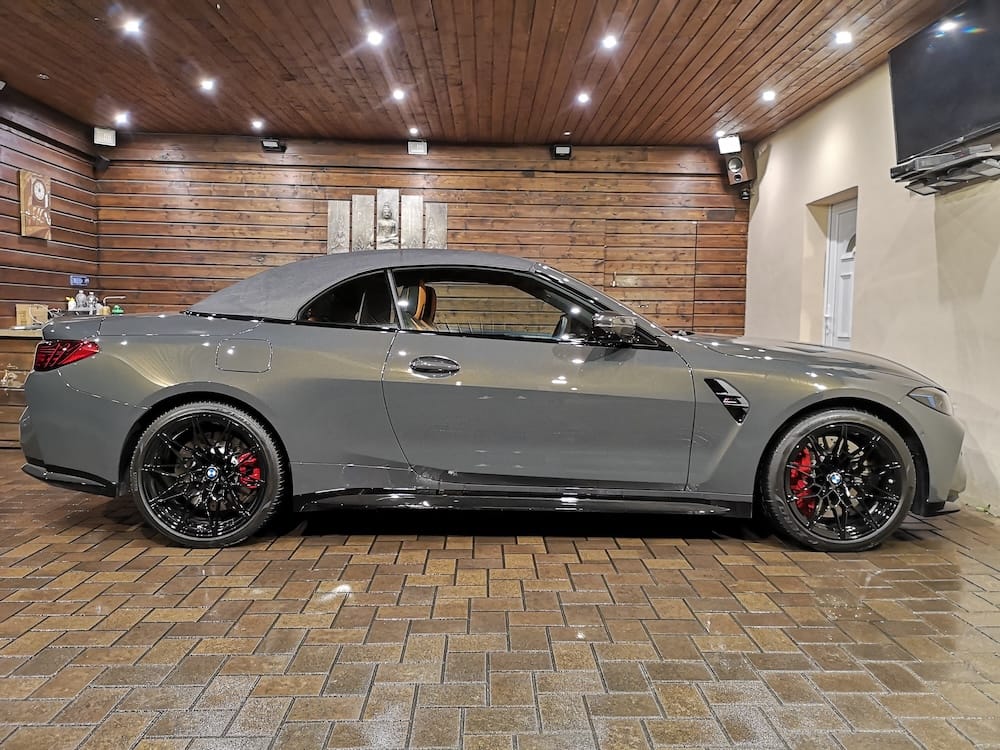 BMW M4 Competition xDrive Cabrio - Image 15