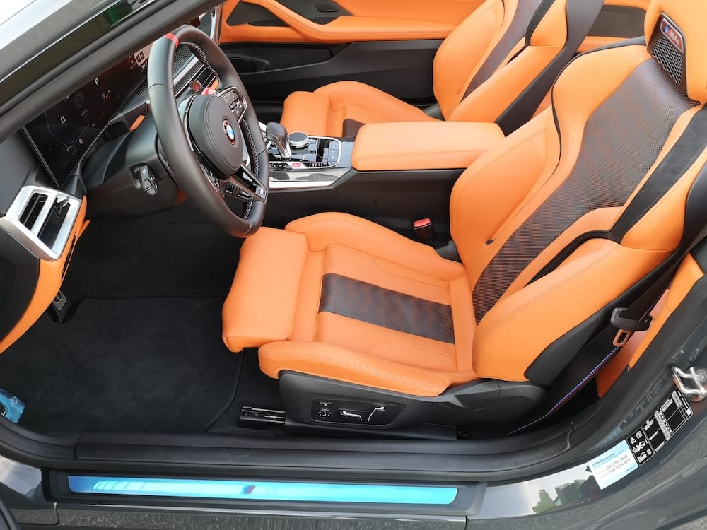 BMW M4 Competition xDrive Cabrio - Image 28