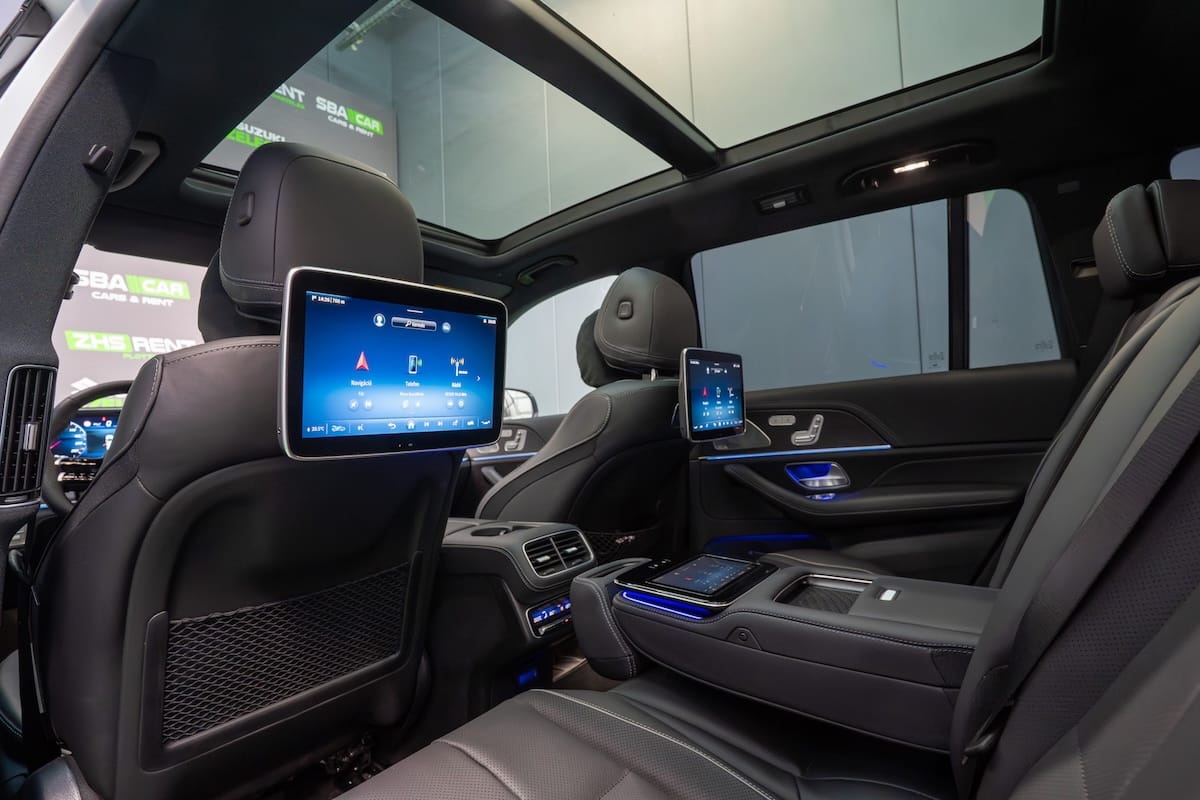 MERCEDES-BENZ GLS 450d - Image 21