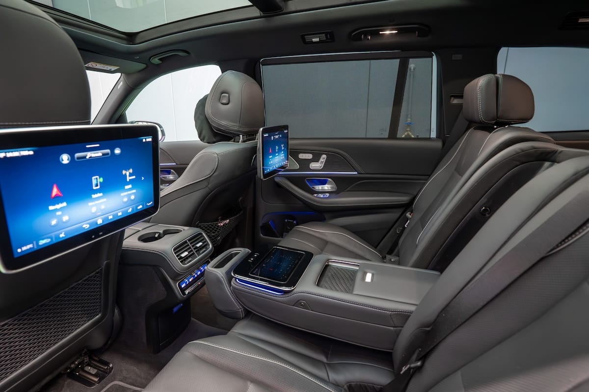 MERCEDES-BENZ GLS 450d - Image 12