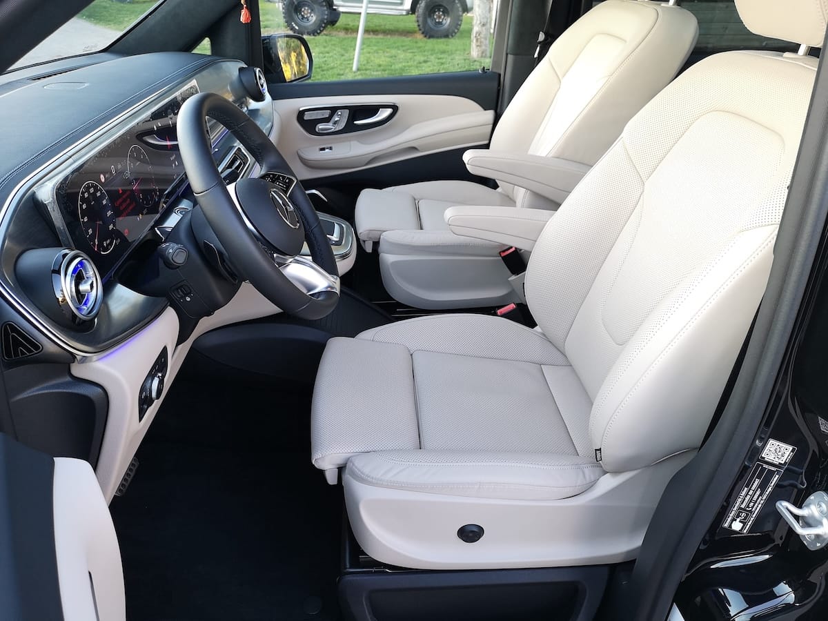 MERCEDES-BENZ V300D PREMIUM - Image 25