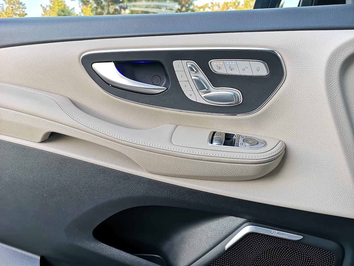 MERCEDES-BENZ V300D PREMIUM - Image 10