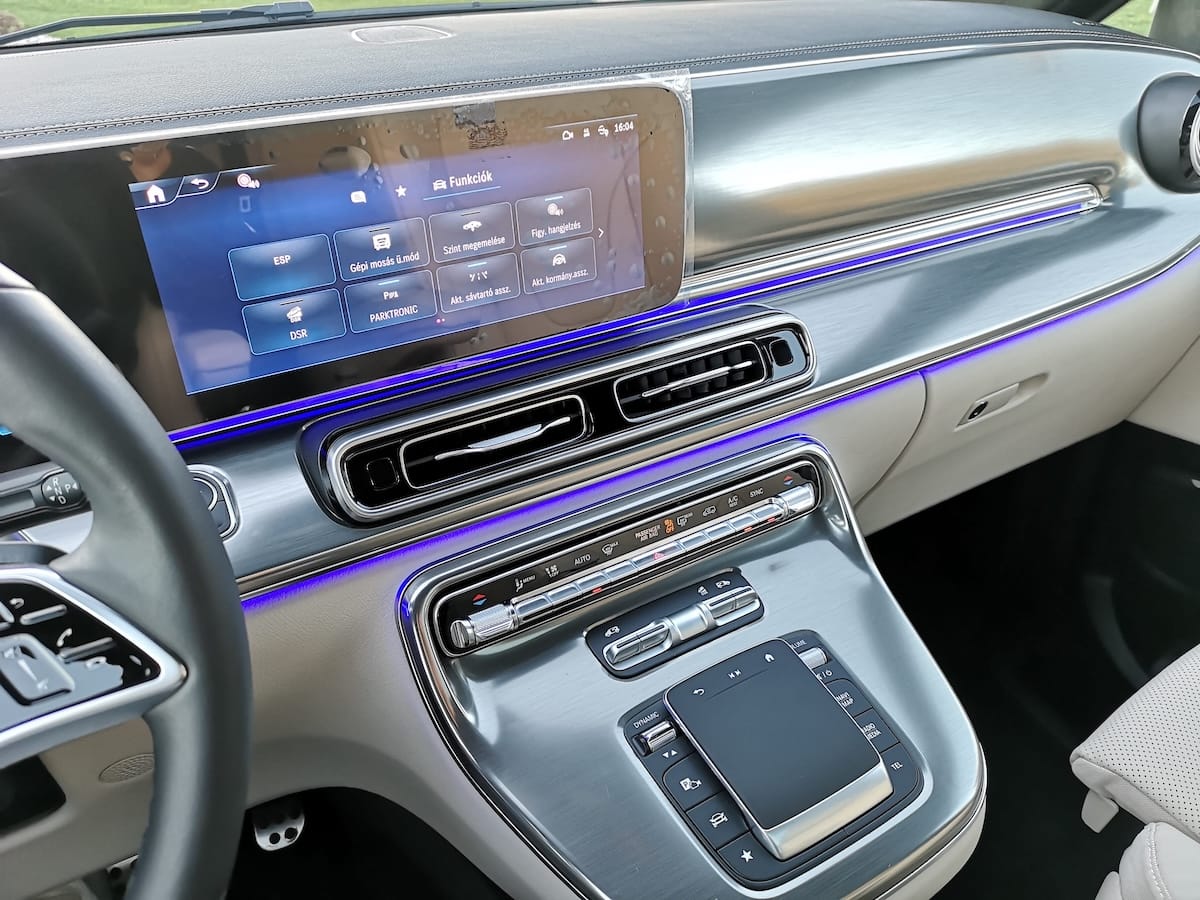 MERCEDES-BENZ V300D PREMIUM - Image 13