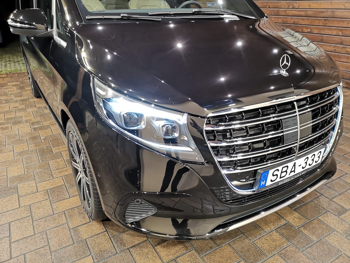 MERCEDES-BENZ V300D PREMIUM - Image 4